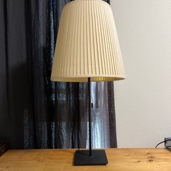 IKEAのテーブルランプ 72cm