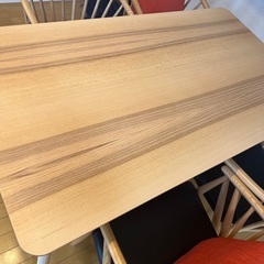 IKEAダイニングテーブル　140x78 cm　LISABO