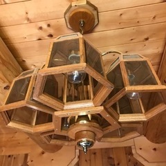 【取引終了】電灯　ログハウス用シャンデリア　要電気工事　カサ・部...
