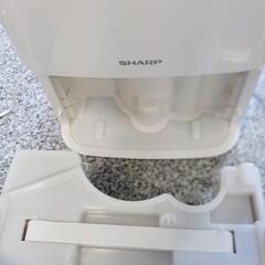 【引取先決まりました！】 美品 除湿機 除湿器 シャープ 2018年 cv-g71 お店までご来店をお待ちしております！の画像