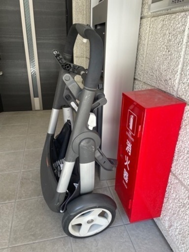定価20万代二人乗り　チャイルドシート可　Baby bjorn抱っこ帯おまけ付き