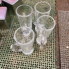 ビールジョッキ4個の画像