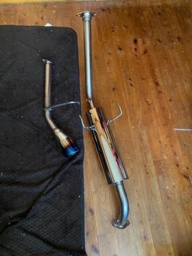 ダイハツハイゼットトラック用のマフラー