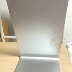 中古美品　イケア　TYSNES ティスネス テーブルミラー, 22x39 cm  鏡　卓上　ミラー　コスメ　玄関　リビング　テーブルの画像