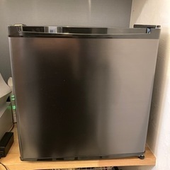 ミニ冷凍庫32L