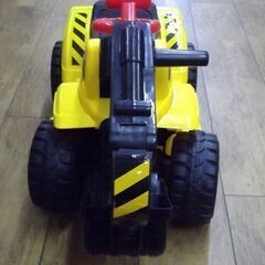電動乗用ショベルカー 608BM 乗用玩具 乗り物 工事車両 バケット操作 アーム可動 充電式 重機 働く車 乗用ラジコン オモチャ 札幌 厚別店の画像