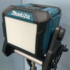 【エコツール豊田インター店】Makita/マキタの充電式スタンドライト(三脚付き) ML004G【愛知県/豊田インター店/工具】