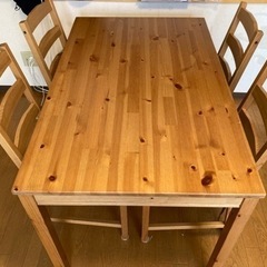 IKEA ダイニングテーブルセットの画像
