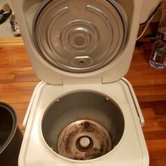 炊飯器の画像