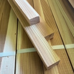 【最上グレード】杉野縁 4000×30×40  1束12本入！格子、造作材、各種下地、垂木、根太、DIYなどに。在庫75束ありますので複数の方へ販売できます。の画像