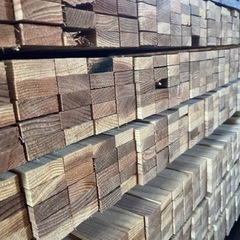 【格安】杉胴縁　未乾燥材　4000×18×45 1束10本入！丁張り、下地材、DIYなどに。在庫150束ありますので複数の方へ販売できます。の画像