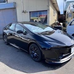 プリウス 新車 4WD