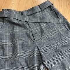 GUベルト付きテーパードパンツMの画像