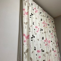 【9/13〜19までの引き渡し】カーテンの画像