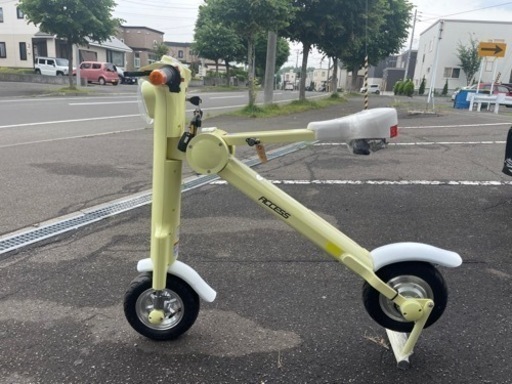 早い人順！残り2台！！スクーター　最終在庫処分折り畳み電動バイクキュートml 展示車　未使用　定価175000円