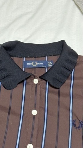 8800円割引！フレッドペリー　襟フリル　半袖シャツ