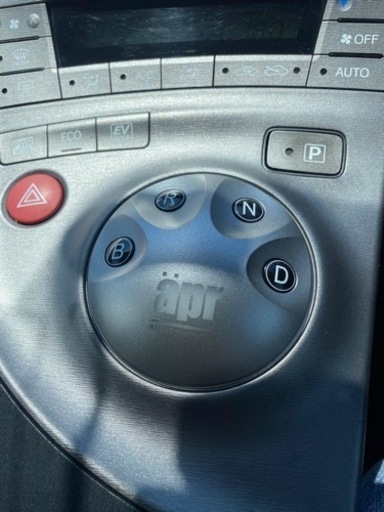 30プリウス シフトボタン