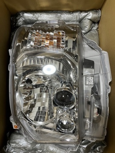 トヨタ ハイエース7型 ダークプライムII