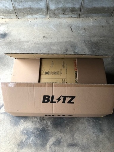 【新品開封】BLITZ車高調MINIクラブマンf54、その他