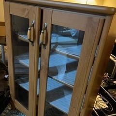 取引中収納棚