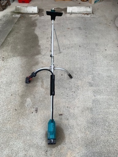 makita 充電式草刈機
