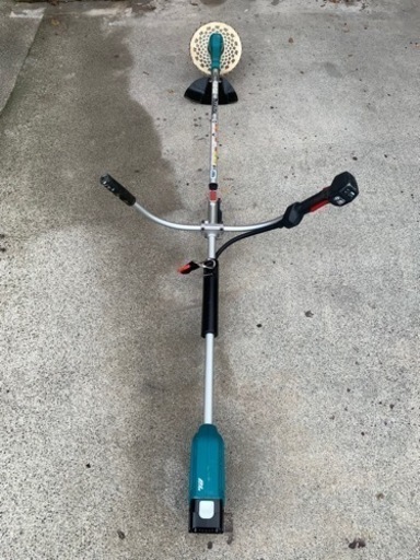 makita 充電式草刈機