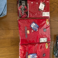 赤い長袖ポロシャツ3セット