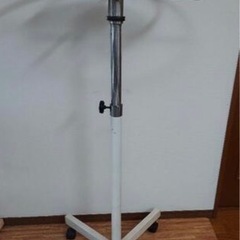 什器回転ハンガーラック