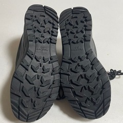 トレッキング、ハイキングシューズの画像