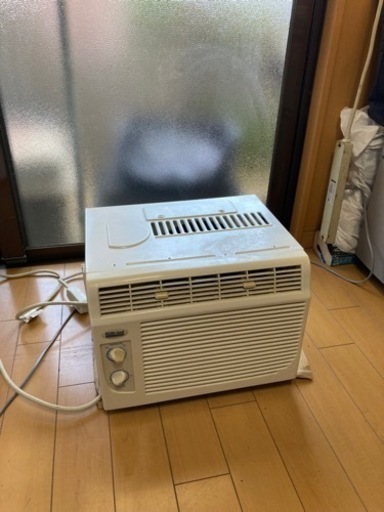 キャンプ　車中泊などにも　小型エアコン