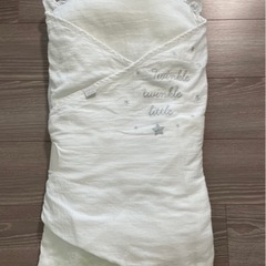 【美品】10mois ディモワ　たまごマットおくるみ