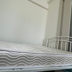 シングルベッド+マットレスの画像