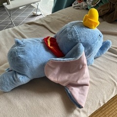 ぬいぐるみ　ダンボ　の画像