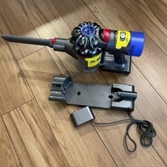 ダイソン　ハンディ掃除機の画像