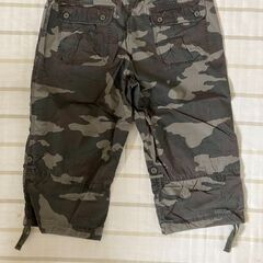 商談中　値下げ　UNIQLO 迷彩柄 パンツ　股下４８cm　サイズＬの画像