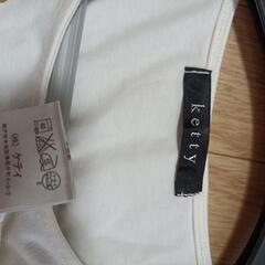 レディース　白　Ｔシャツの画像