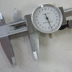 ダイヤルノギス　ステレンス製　ケース付き　測定　工具　0.02mm　ノギス　（19）の画像