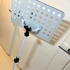 譜面台 白の画像