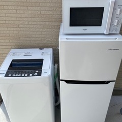 新生活セット‼️配送設置無料‼️安心の3ヶ月保証✨オシャレで綺麗な高年式の家電3点セット🉐洗濯機　冷蔵庫　レンジ　配送無料　設置無料　清掃済み　動作確認済み　SHARP Panasonic HITACHI TOSHIBA 中華メーカー　2ドア　縦型洗濯機　オーブン　の画像