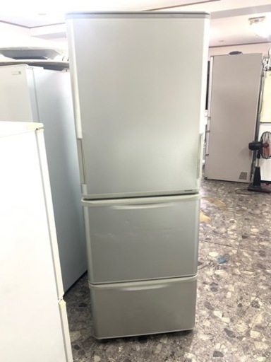北九州市内配送無料　保証付き　シャープ  SJ-WA35Y-S [冷蔵庫 （350L・どっちもドア） 3ドア シルバー系]