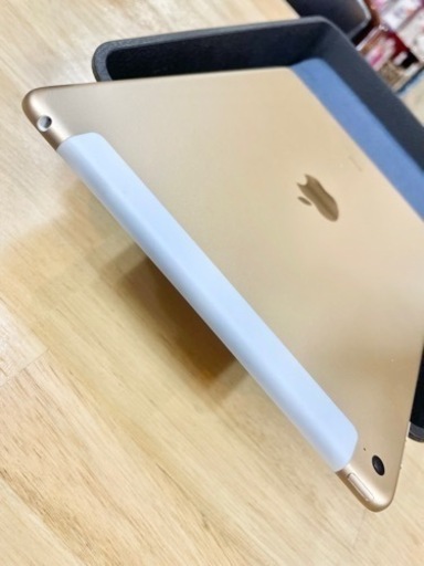 《商談中》【美品】iPad Air2 64GB