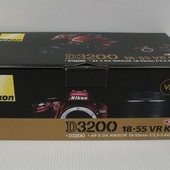 ニコン 2416万画素デジタル一眼 D3200 レンズキット 2012年モデル 未使用品の画像