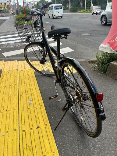 【リサイクルショップどりーむ鹿大前店】No.1036　自転車　ママチャリ　27インチ　LEDオートライト付き　鍵付き　ハンドルロック機能付き　ベル付き
