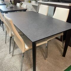 松田家具　ダイニングテーブル　（椅子４点付き）