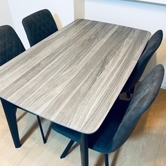 【取引中】ダイニングテーブル+食器棚セット