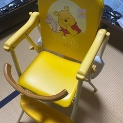 早いもの勝ち！　プーさんの子ども用テーブル椅子の画像