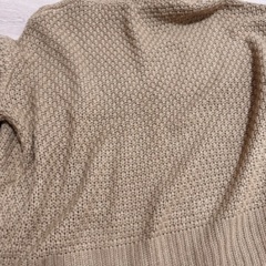 Mサイズ ニット タートルネック ショート丈の画像