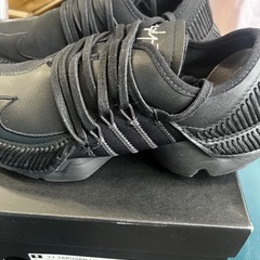 YOHJI YAMAMOTO✖︎adidasコラボ BD7304 YY TAKUSAN LOW WOMAN 25cm