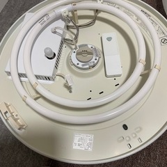 ニトリ蛍光灯　　先口取り引き中