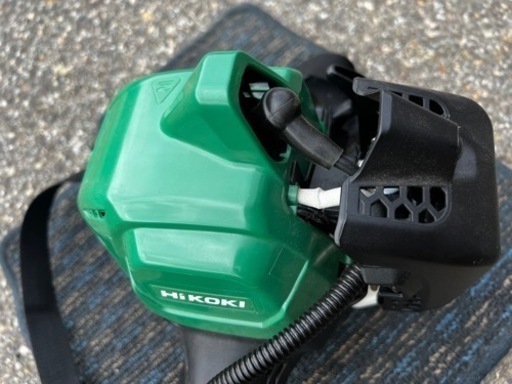 草刈機 (ハイコーキ) 中古品 即お取引可 草刈機 (ハイコーキ) 中古品 即お取引可